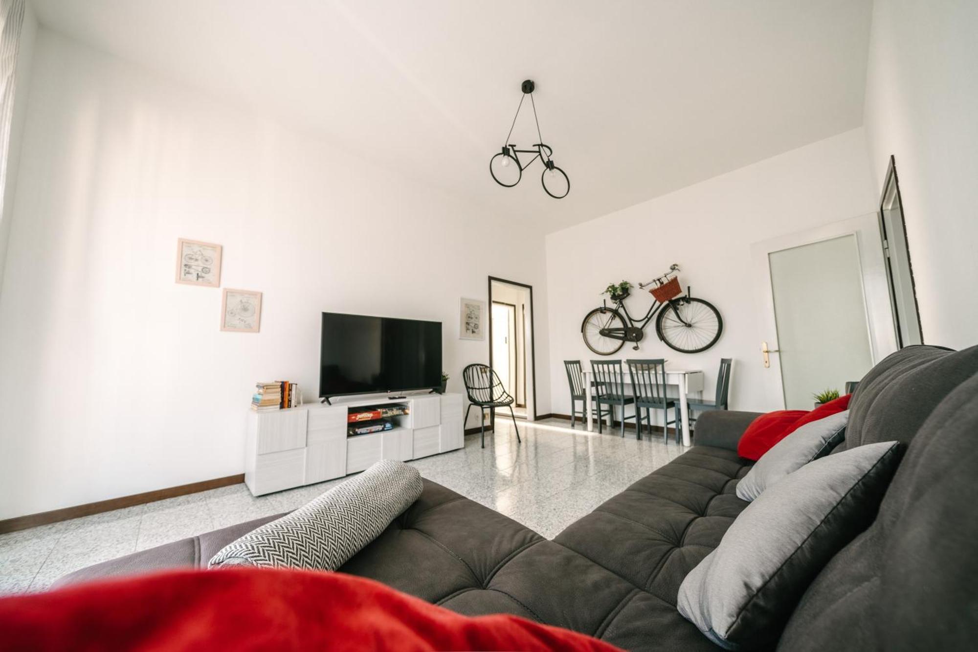 Como Bike & Family Apartment Exterior photo